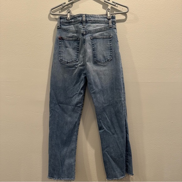 Straight Leg Jeans - Picture 2 of 4